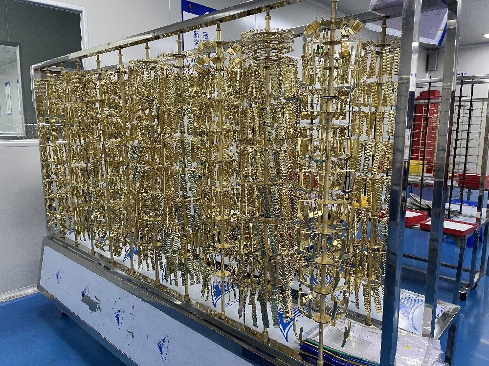 真空鍍膜技術(shù)在五金行業(yè)的應(yīng)用與進(jìn)展